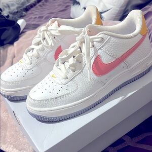 Nike White and Pink Sneakers Classic Air Force 1 Design